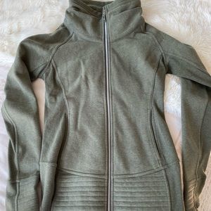 Lululemon Athletics over the bum zip up sweatshirt